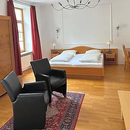 Griesbraeu Zu Murnau
